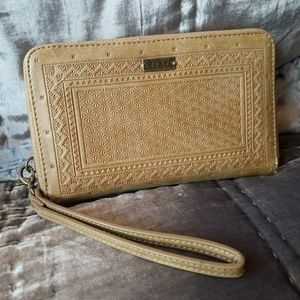 Roxy Textured Travel Wallet/Clutch